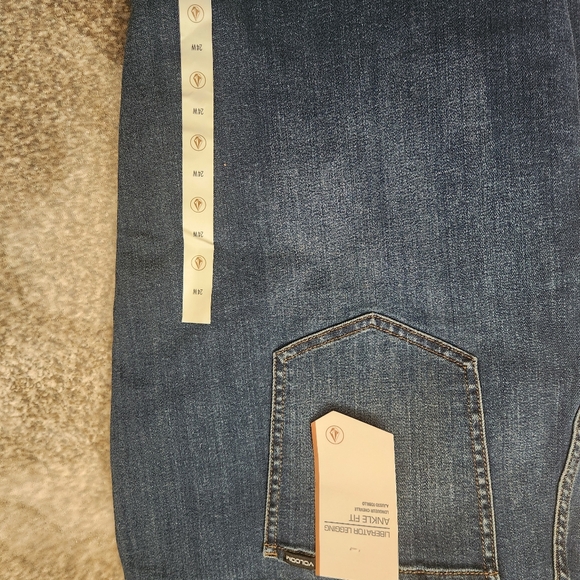 Volcom Jeans - Picture 3 of 3